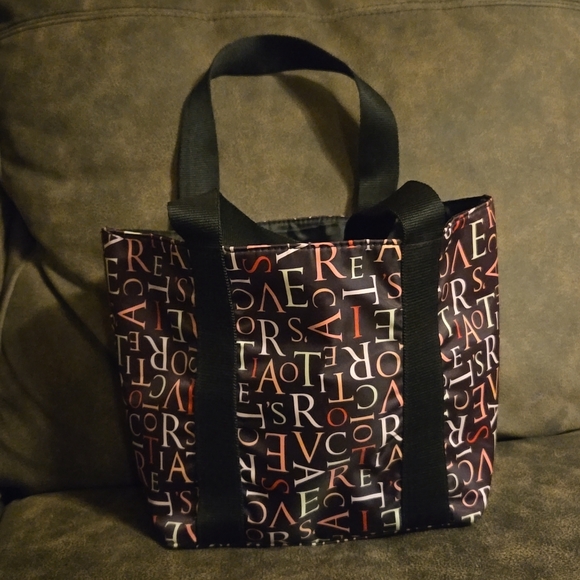 Victoria's Secret All Over Open Tote Bag w/Black Handles In Excellent Condition - Picture 3 of 7